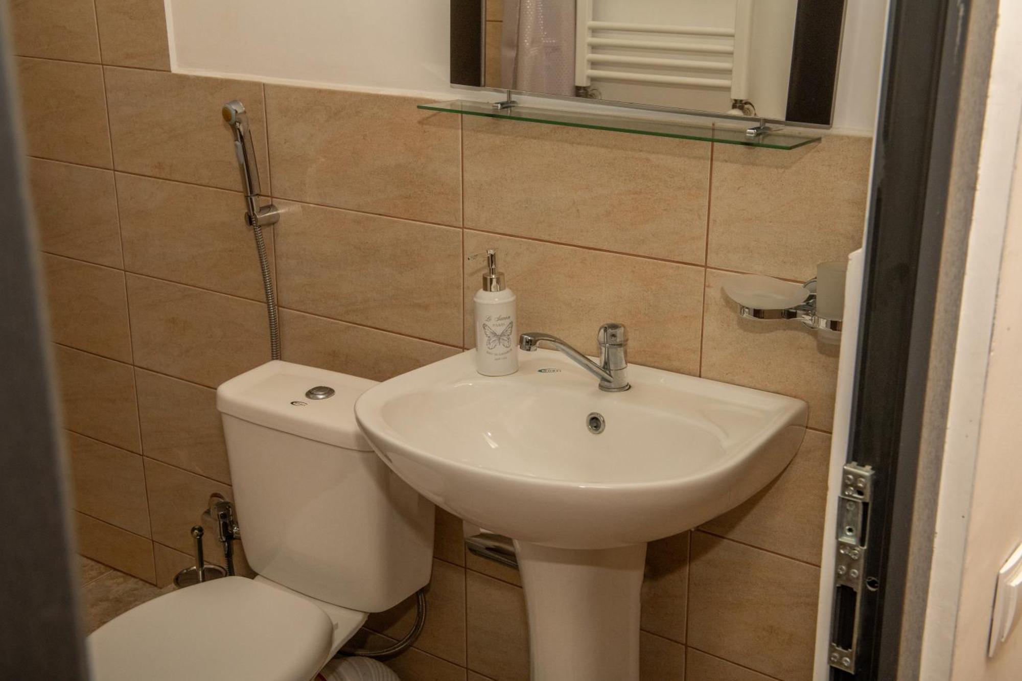 Alvani Inn K'vemo Alvani المظهر الخارجي الصورة